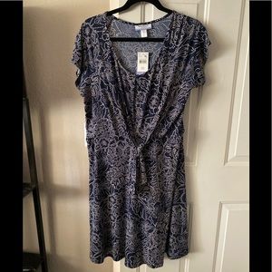 NWT Motherhood maternity nursing dress.